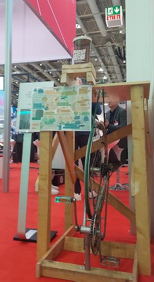 smoothieclette with QR code to the
documentation